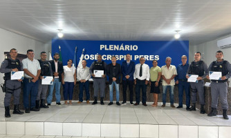 Câmara Municipal realiza sessão solene para entrega da Moção de Aplausos nº 01/2025 a Policiais Militares