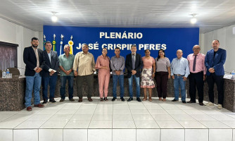 Câmara Municipal empossa Davino Bulhoes como vereador